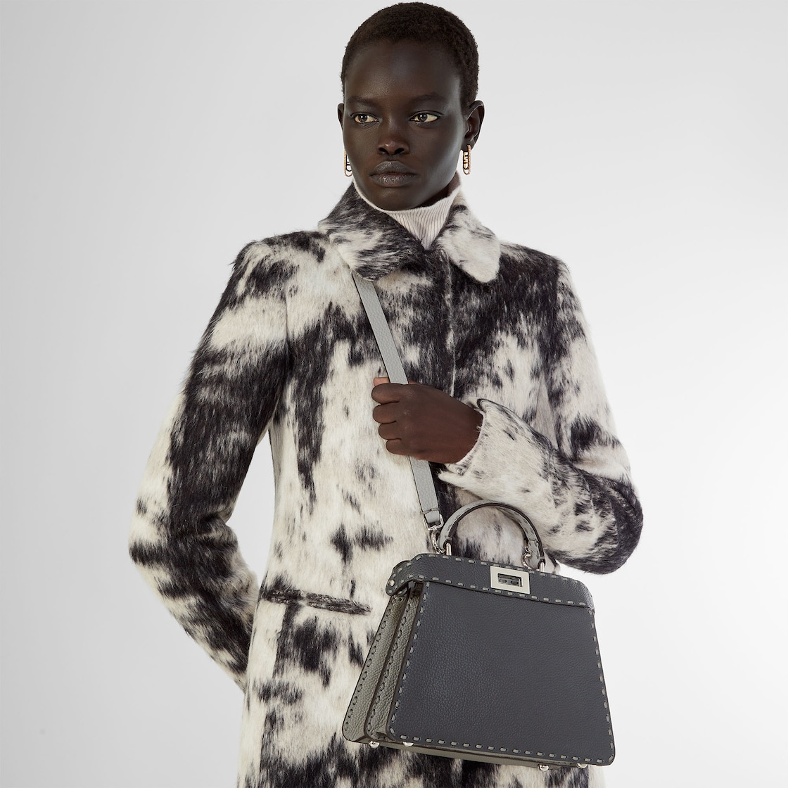 FENDI Peekaboo ISeeU Small Multicolored gray Selleria bag with 556 hand-sewn topstitches - Image 5